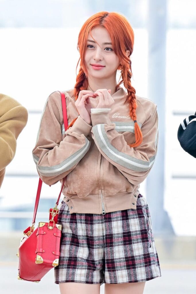 허윤진