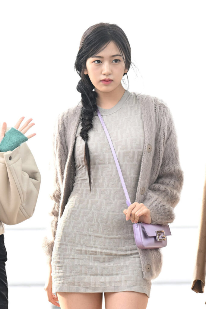 안유진