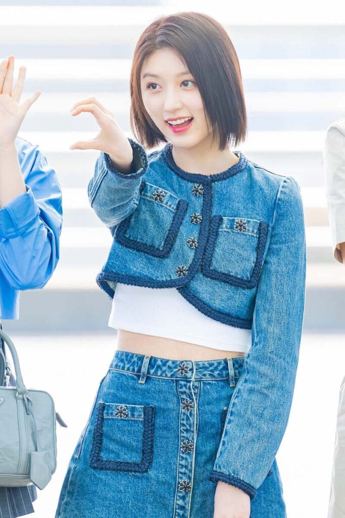 가을 2023년 4월 7일 인천공항 착장