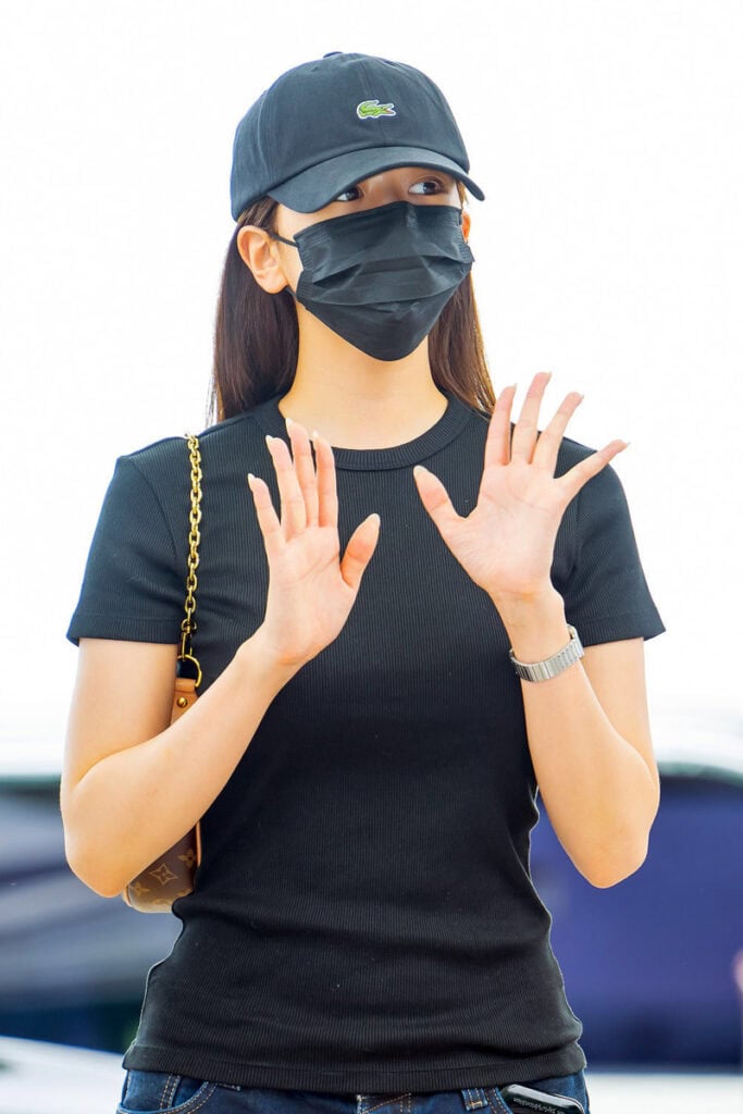 안유진 2025년 7월 31일 인천공항 착장