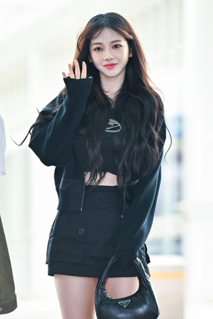 카리나 2023년 3월 24일 인천공항 착장