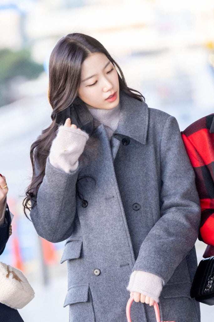카즈하 2022년 11월 27일 김포공항 착장