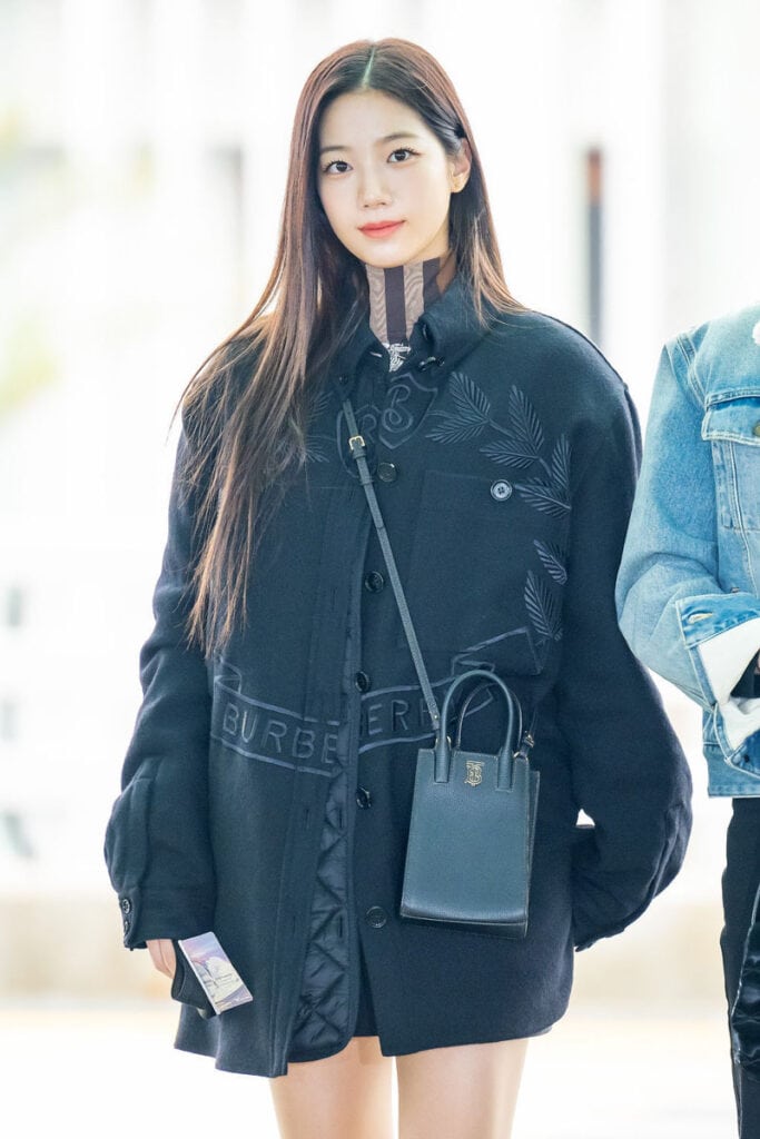 카즈하 2022년 12월 12일 인천공항 착장