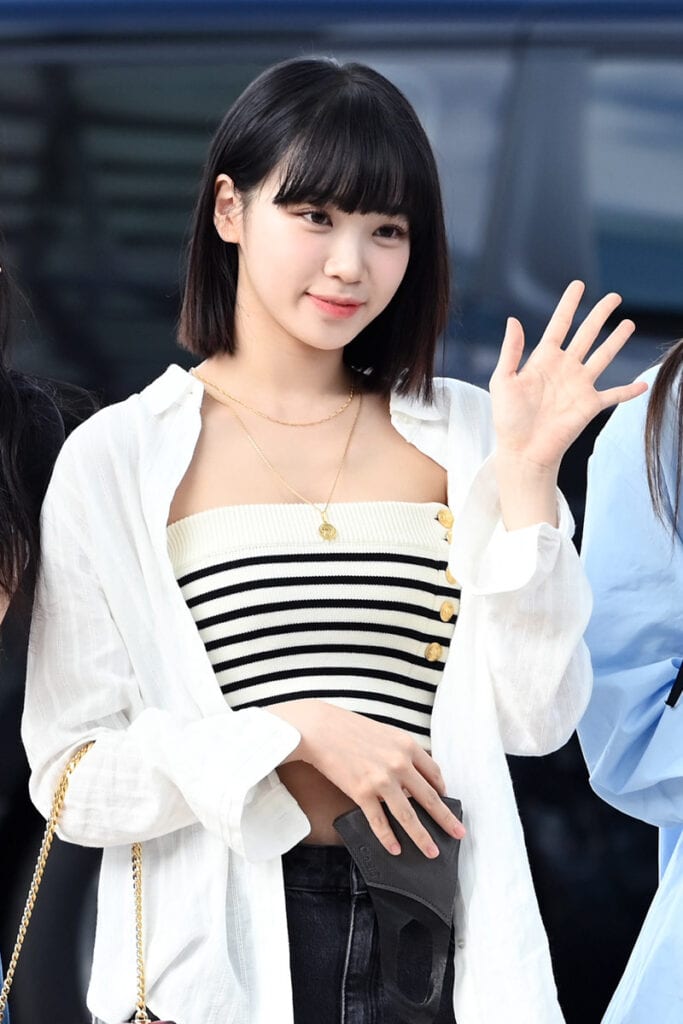 김채원 2022년 7월 1일 인천공항 착장