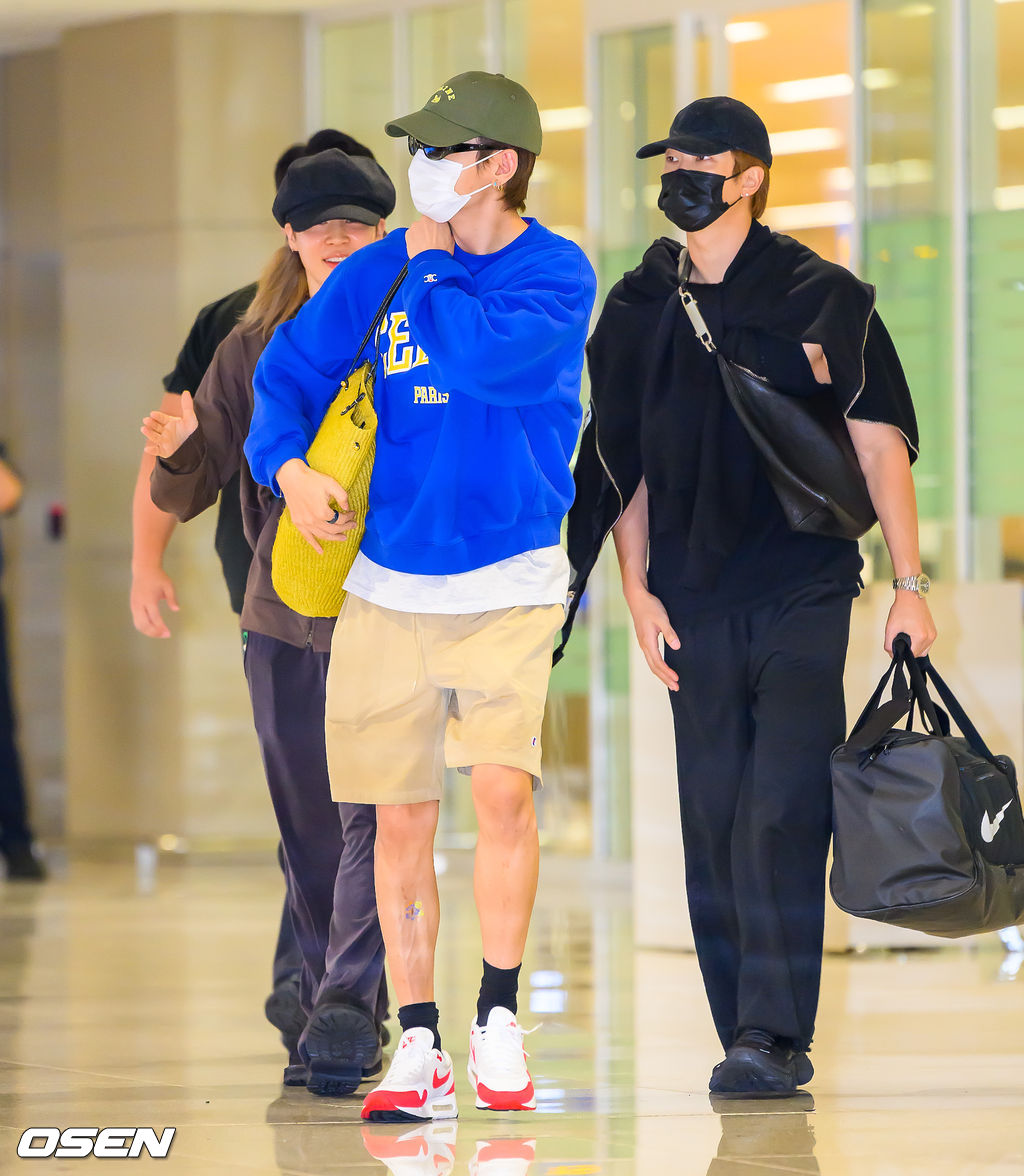 뷔 2026년 9월 8일 인천공항 착장